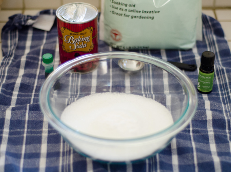 DIY Rosemary Bath Salts | soletshangout.com