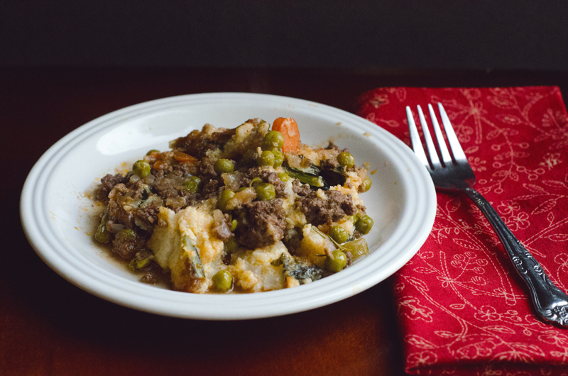 Healthy Shepherd's Pie {Low Calorie, Paleo, GF} - Skinny Fitalicious®