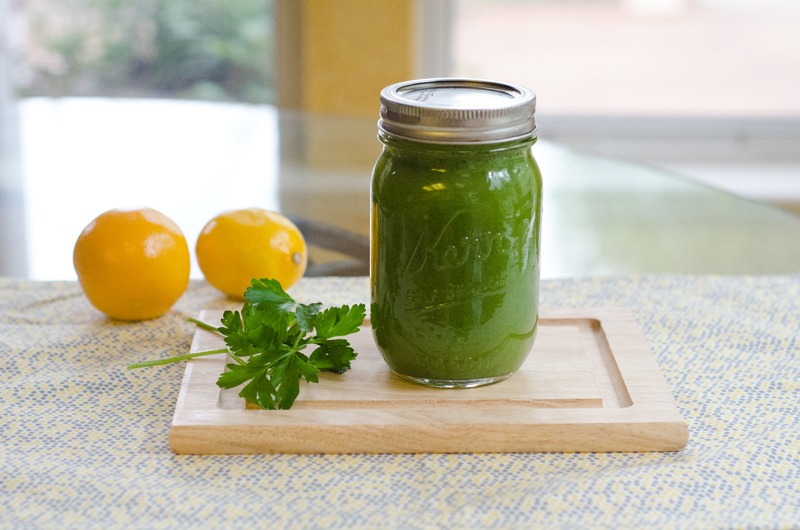 Sweet & Sour Green Juice | soletshangout.com