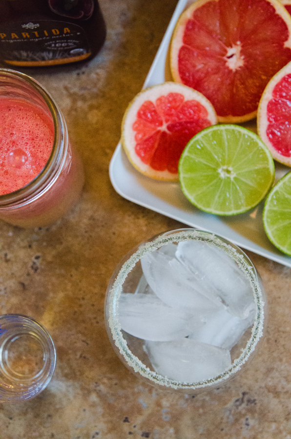 Jalapeño & Grapefruit Margaritas \\ soletshangout.com 