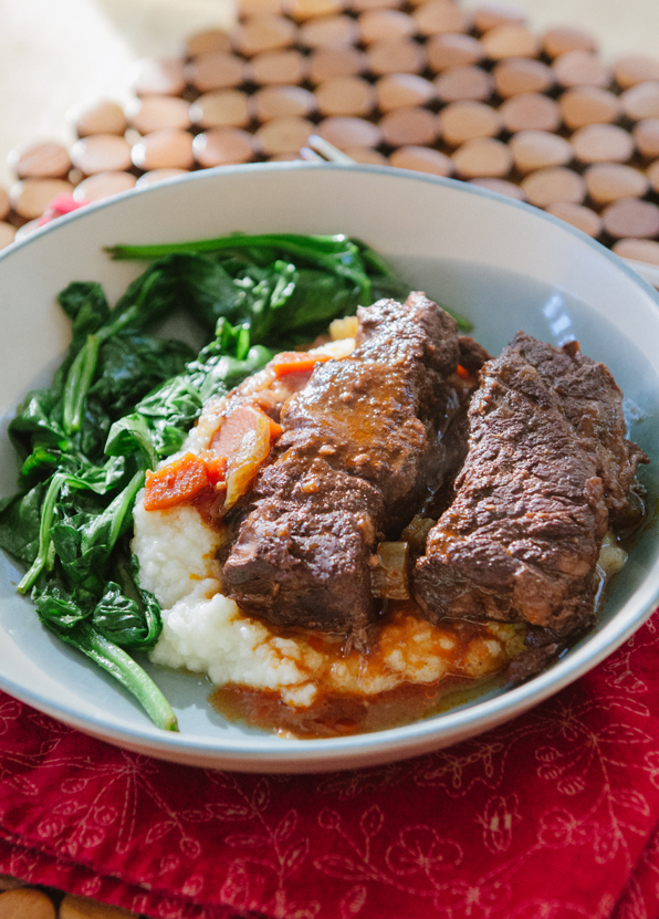 Red Wine Braised Short Ribs // soletshangout.com 