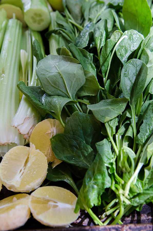 Green Spinach Lemonade // soletshangout.com