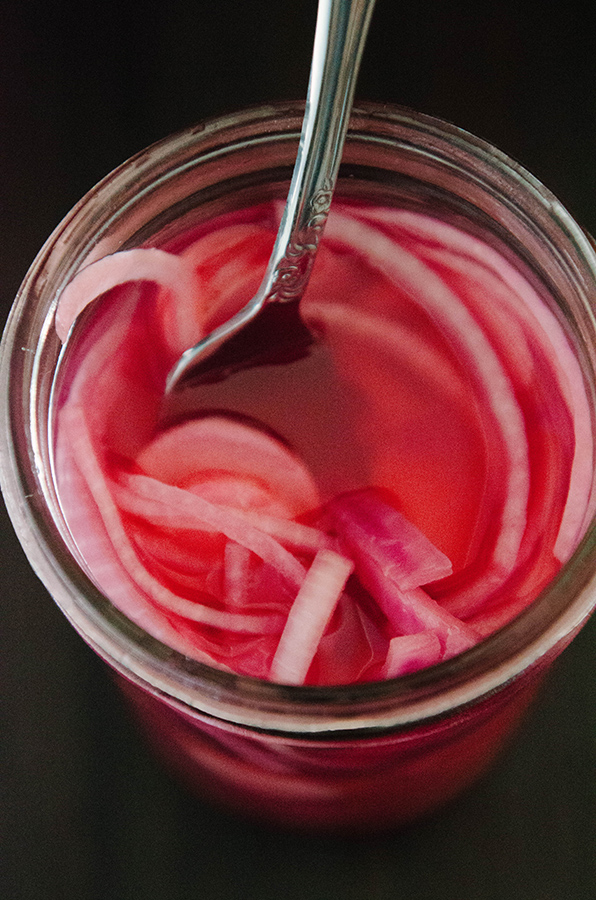 Quick Pickled Red Onions & Radishes // soletshangout.com #pickles #quick #pickle #redonion #radish #tacos #cindodemayo #glutenfree #paleo #primal 