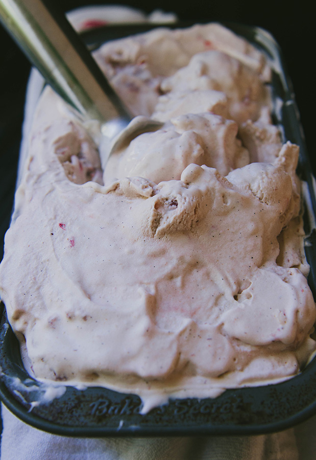Roasted Strawberry & Vanilla Coconut Milk Ice Cream by @soletshangout // #dairyfree #icecream #coconutmilk #datesweetened #glutenfree #paleo #strawberry #vanilla 