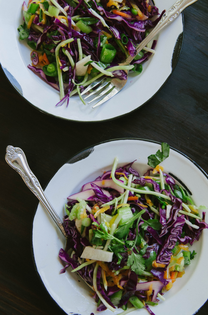 Veggie Lover's Easy Asian Slaw With Sesame Dressing by @SoLetsHangOut // www.soletshangout,com #salad #healthy #glutenfree #paleo #primal #vegan #slaw #asian #sesame