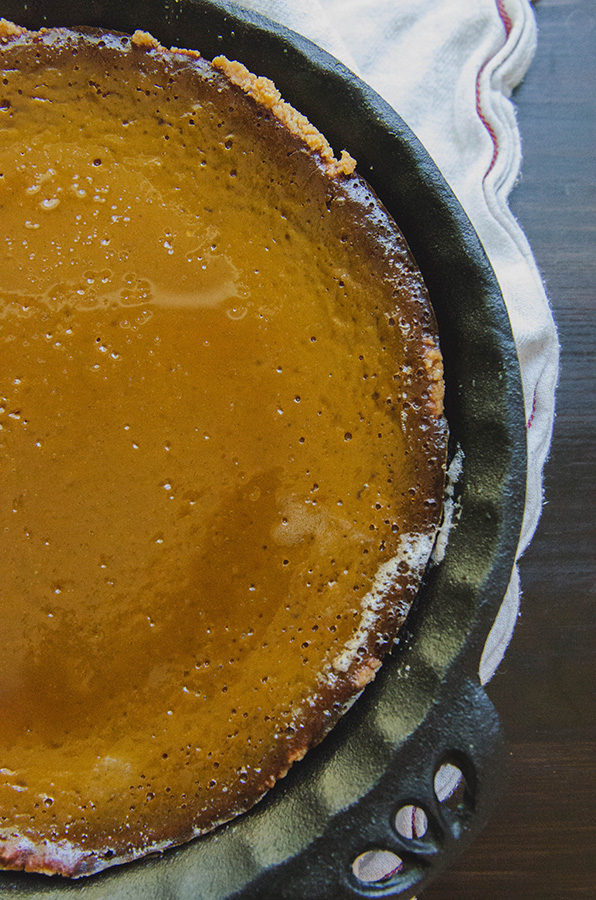 Spiced Ginger Kabocha Pie with Maple Coconut Cream by @SoLetsHangOut // www.soletshangout.com #paleo #glutenfree #pie #grainfree #kabocha #fall #pumpkin #ginger #coconutcream #maple 