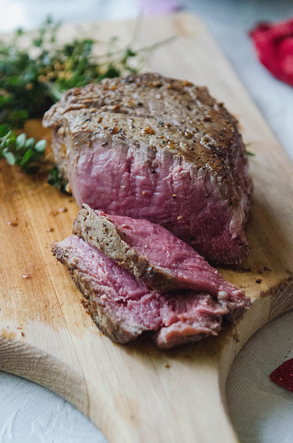 The Perfect Pan Seared Filet Mignon by @SoLetsHangOut // #filetmignon #steak #glutenfree #valentinesday #panseared #paleo #primal