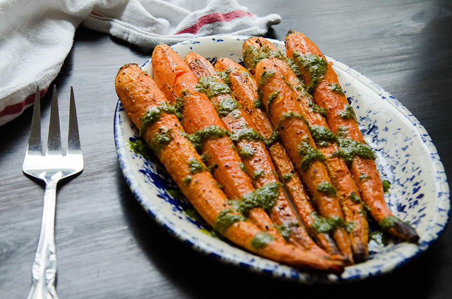 Ghee Roasted Carrots With Mint Basil Sauce by @SoLetsHangOut // #glutenfree #paleo #whole30 #vegetarian #carrots #roasted #mint #basil #healthy