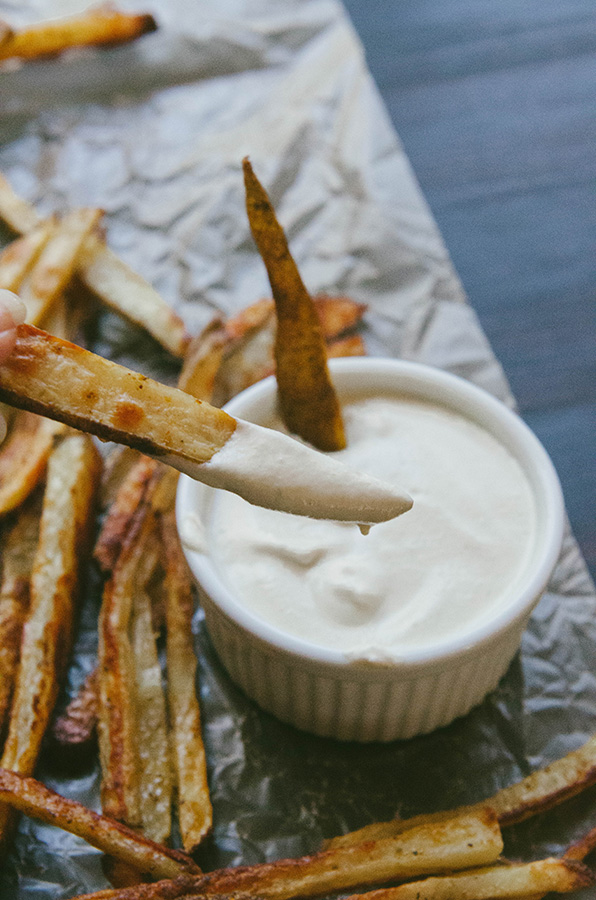 Crispy Old Bay French Fries With Sweet Onion Cashew Dip by @SoLetsHangOut // #frenchfries #oniondip #ghee #oldbay #paleo #primal #glutenfree #vegan #snack #fries #crispy #dip