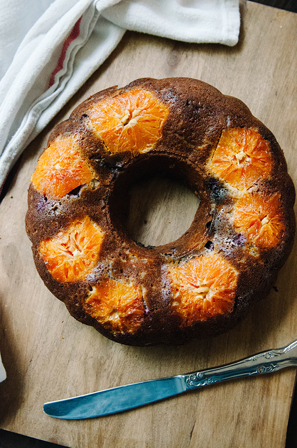 Grain-Free Banana Blueberry Bunt Cake with Oranges by @SoLetsHangOut // #paleo #primal #glutenfree #grainfree #buntcake #banana #blutberry #orange #breakfast