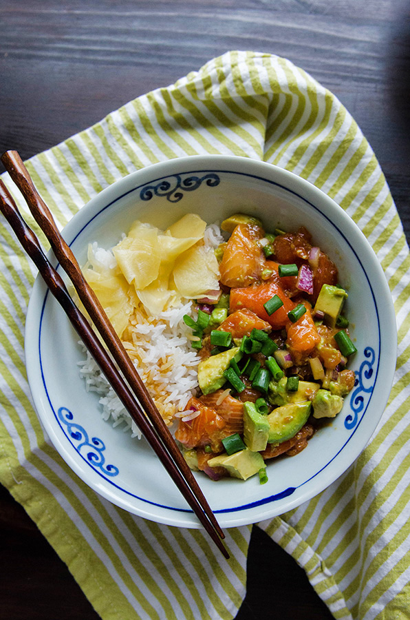 Salmon & Avocado Poke by @SoLetsHangOut // #glutenfree #paleo #poke #salmon #avocado #healthyfats #omega3s #hawaiian