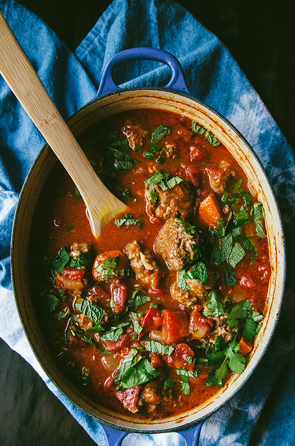 Tomato Braised Morrocan Lamb Meatballs and Sweet Potatoes by @SoLetsHangOut // #paleo #primal #whole30 #morrocan #lamb #meatballs #glutenfree