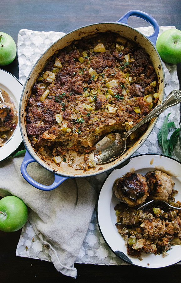 Grain-Free Apple, Sage + Sausage Stuffing by @SoLetsHangOut // #grainfree #paleo #glutenfree #stuffing #paleostuffing #legitbread #apple #sausage #sage